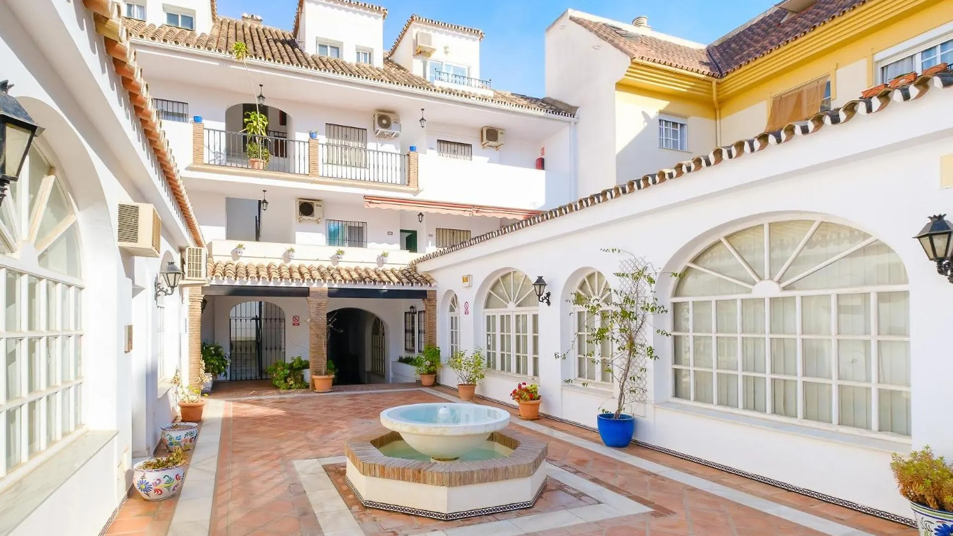 Patio Andaluz A 100 Metros De La Playa Appartement Fuengirola